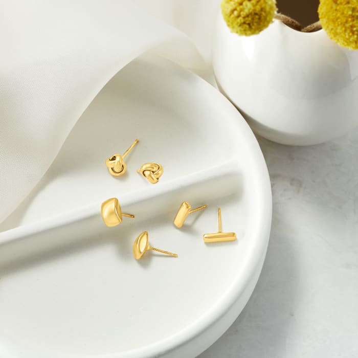 14kt Yellow Gold Bar Earrings